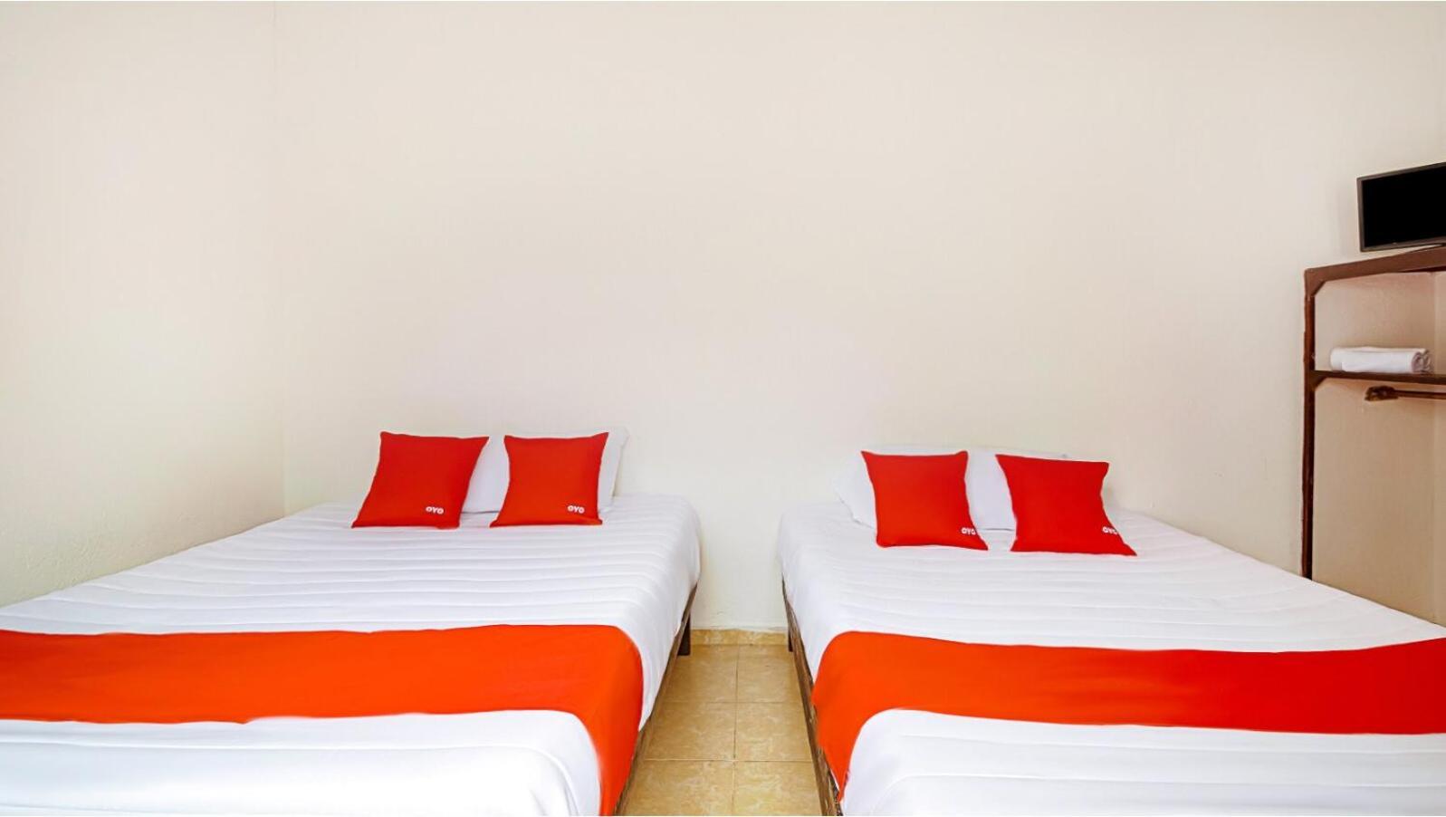 Oyo Hotel Posada Los Faroles,Tabasco Виляермоса Екстериор снимка