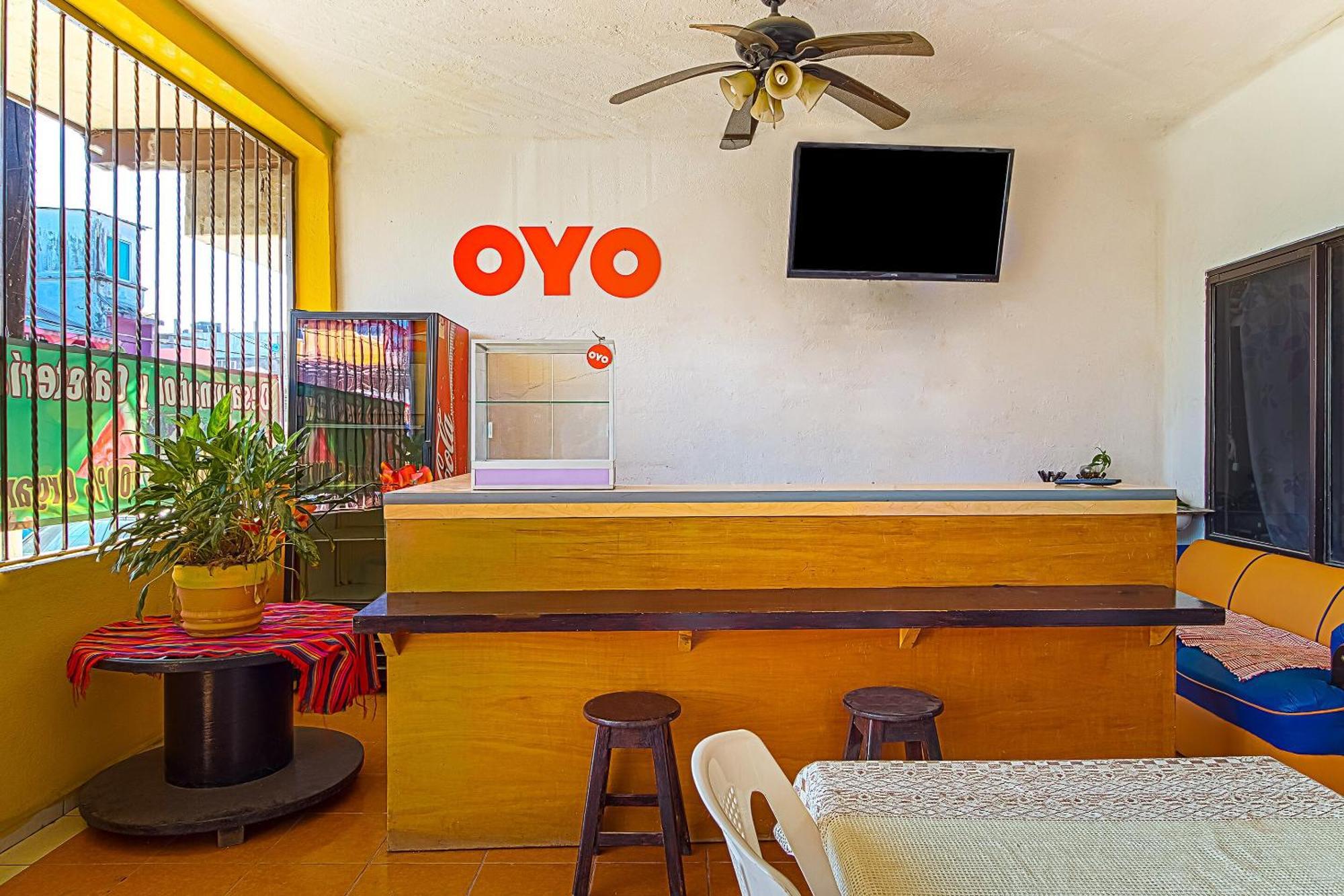 Oyo Hotel Posada Los Faroles,Tabasco Виляермоса Екстериор снимка