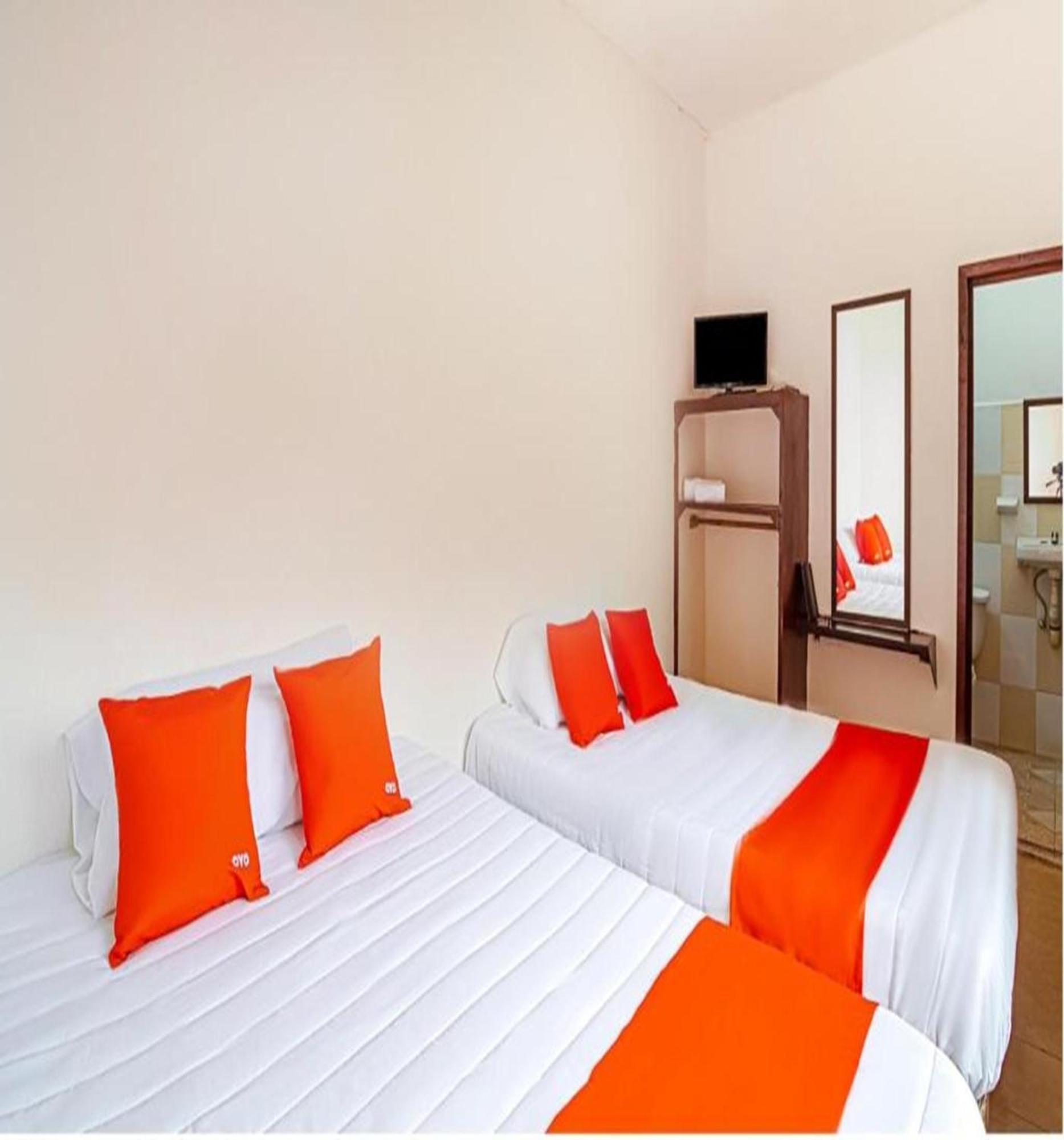 Oyo Hotel Posada Los Faroles,Tabasco Виляермоса Екстериор снимка