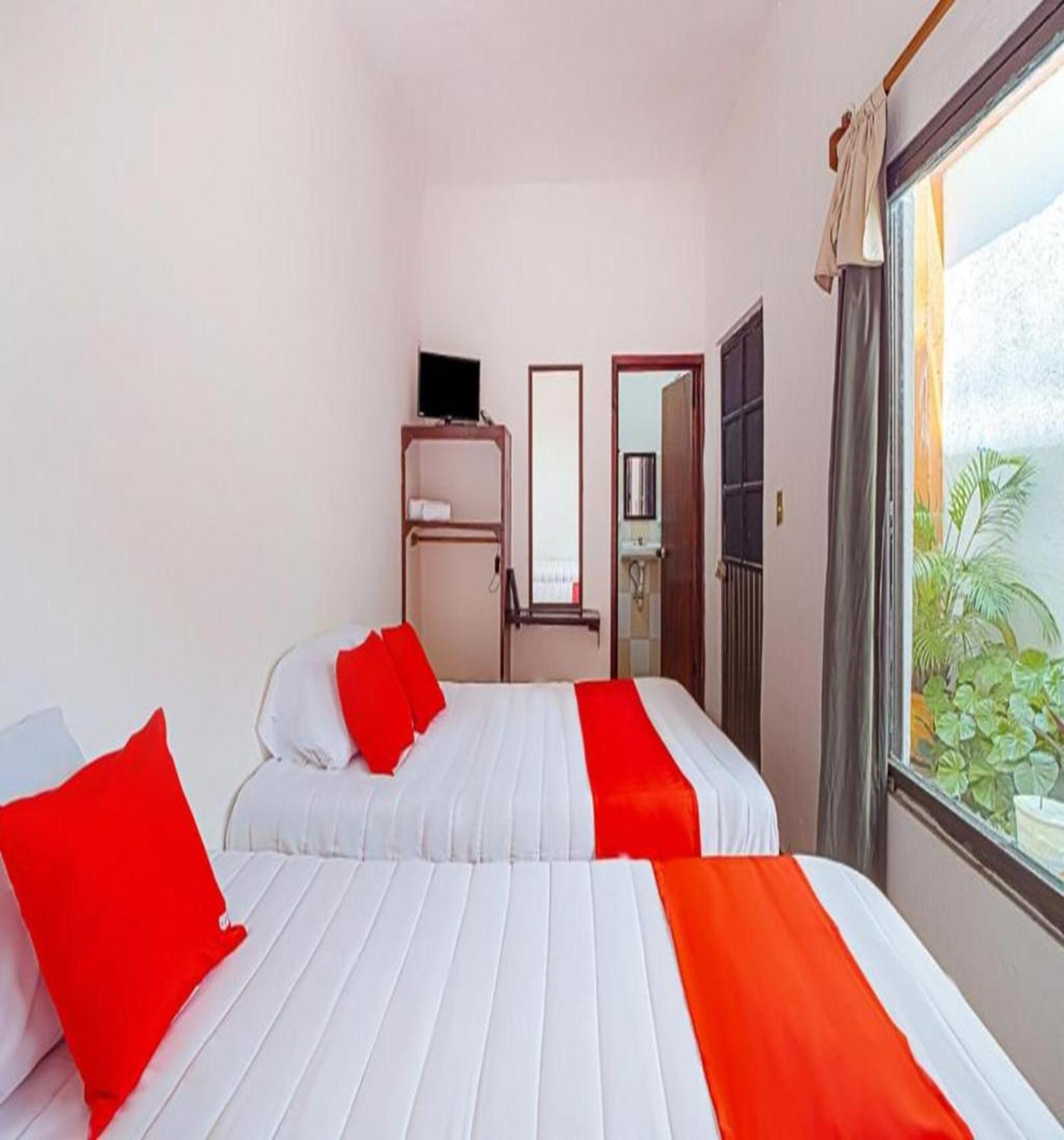 Oyo Hotel Posada Los Faroles,Tabasco Виляермоса Екстериор снимка